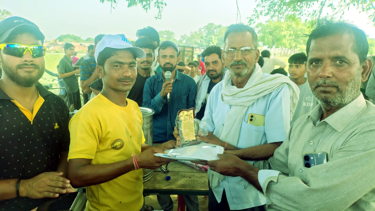 Sirasaul Jasa defeated the Harganpur team by 3 wickets.