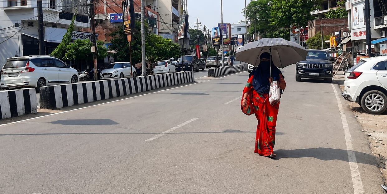 The temperature crossed 40 degrees again, a yellow heatwave alert issued for five days