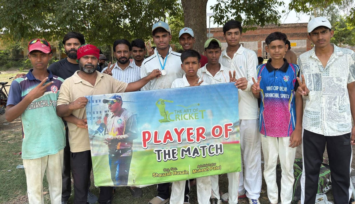 Strong Achievers Mughalsarai reach the final thanks to Nikhil's century.