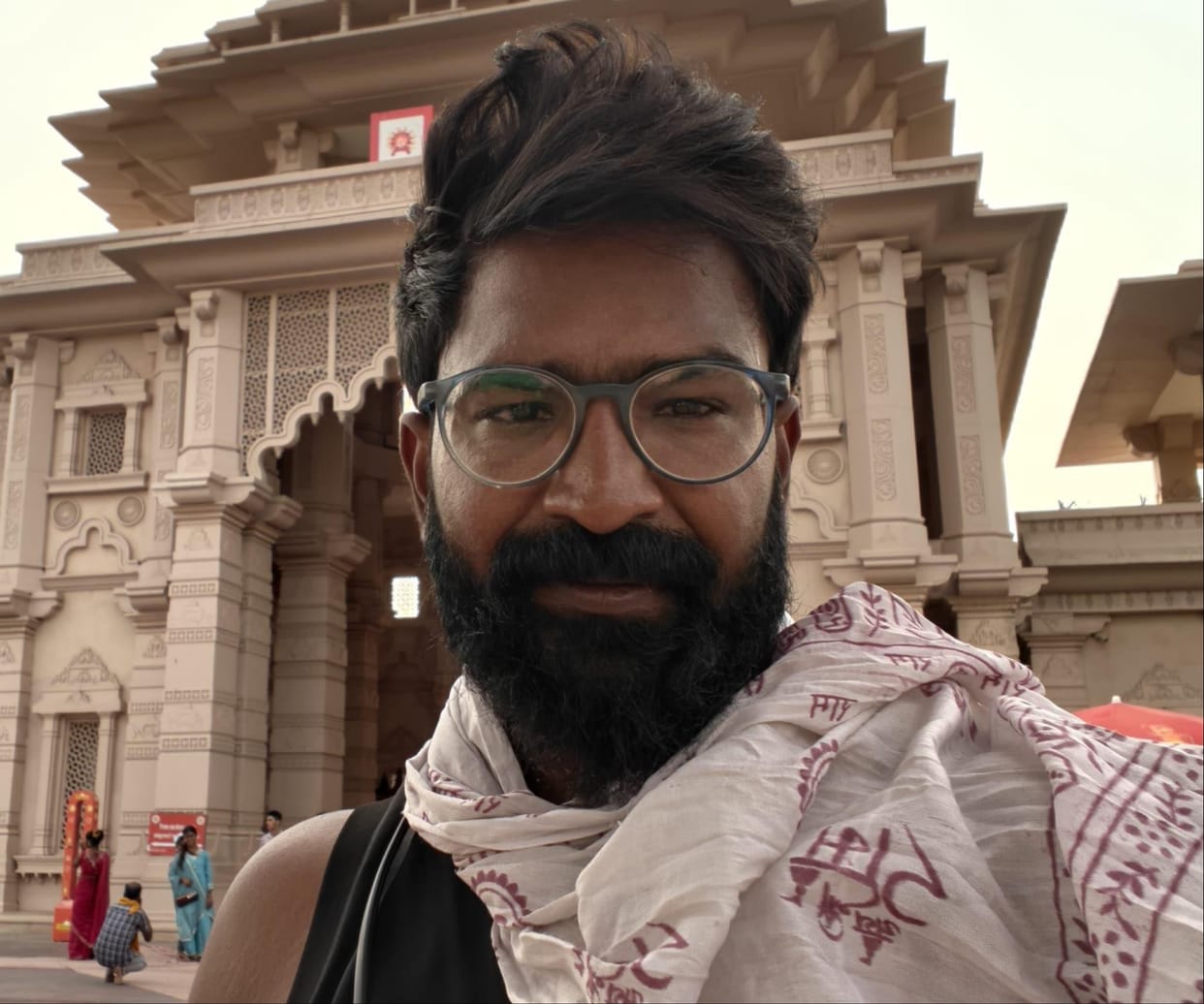 Covered a distance of 723 km by bicycle in two and a half days.