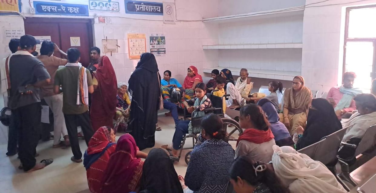 Health is deteriorating due to humidity and rising temperatures; over 50 patients with high blood pressure and heart conditions are arriving at the hospital daily.