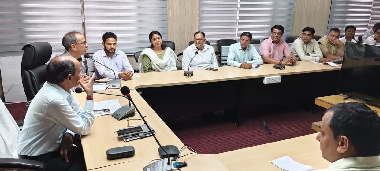 Electoral Registration Officer reviews progress of Special Intensive Revision