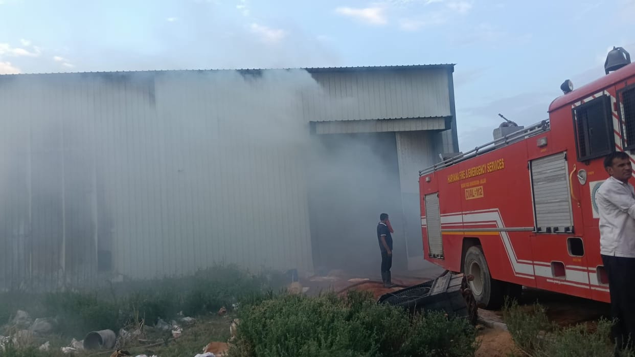 Fire breaks out at a papad factory in Sauldha; brought under control in 5 hours.