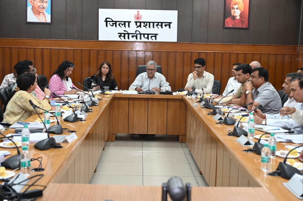 The problem of waterlogging on the Bahalgarh-Sonipat road was raised in the SMDA meeting.