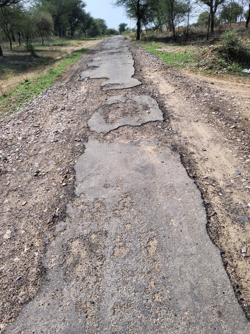 The connecting road from Hasan to Devarala and from Talu to Kungad is damaged, raising fears of accidents.