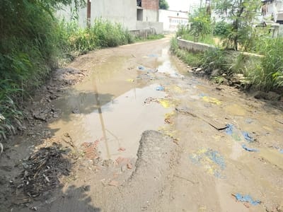 Even after becoming a municipal corporation, preparations for the monsoon in Ward 17 are non-existent.