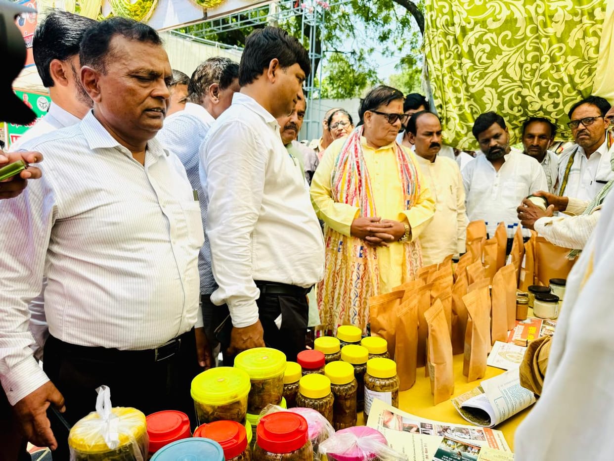 Farmers are increasing their income at a lower cost through natural farming.