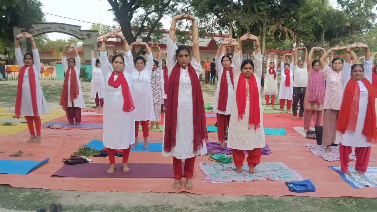 Committee busy with Yoga Day preparations; training provided to volunteers.