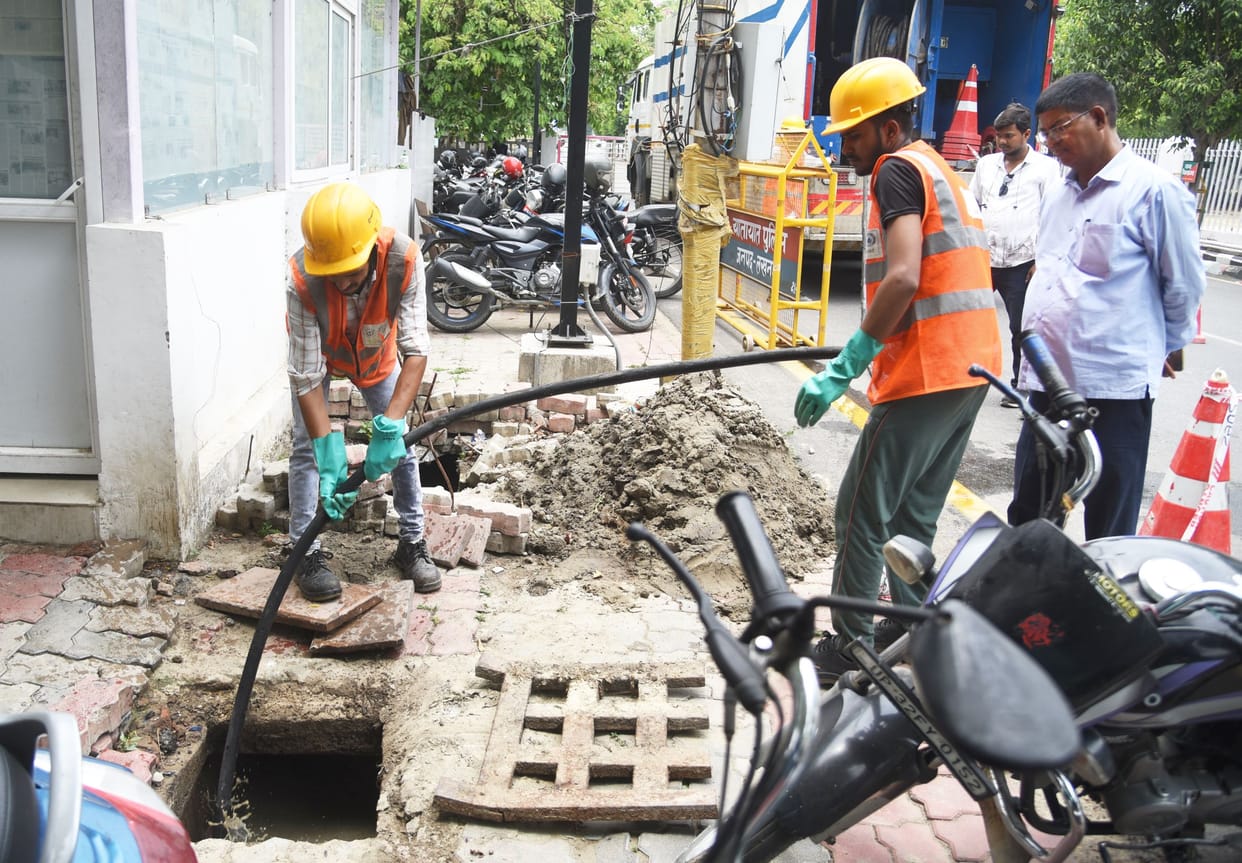 Municipal Corporation engaged in draining sewage water from the Deputy Chief Minister's residence