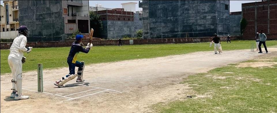 Azamgarh defeated Mau XI by five wickets; Naitik Yadav scored a double century.
