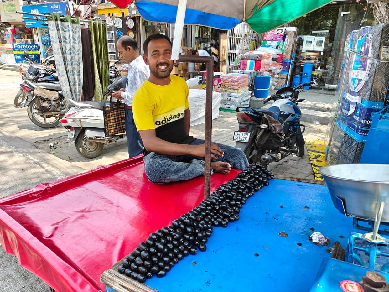 Increased arrival of Jamun in the market; prices range from 200 to 250 per kg.
