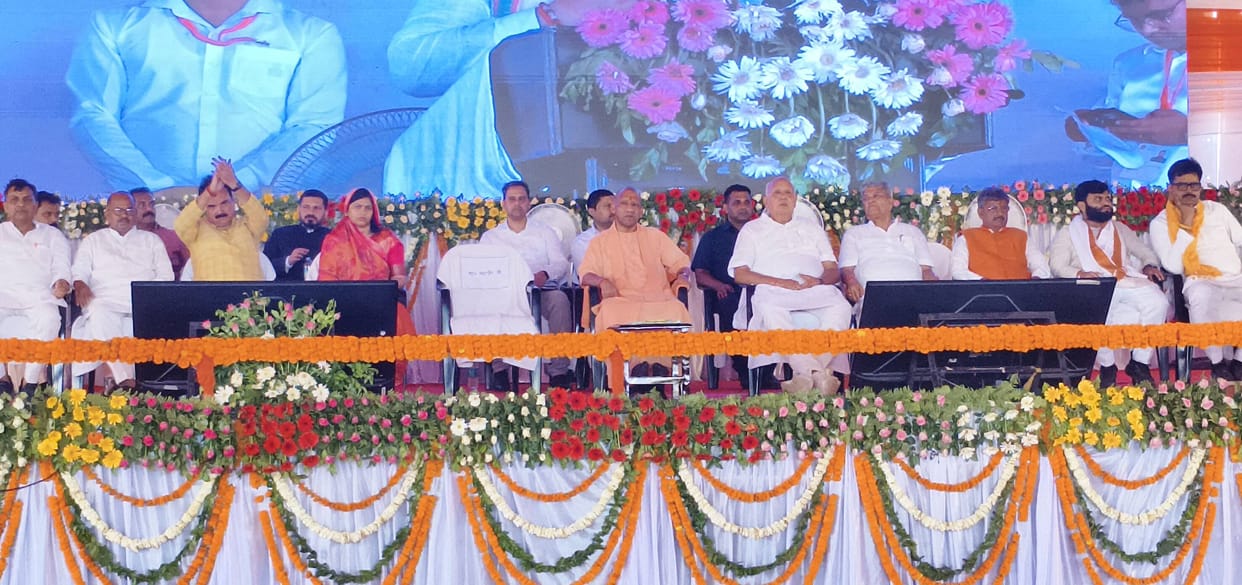 CM gifts development projects worth 669 crore