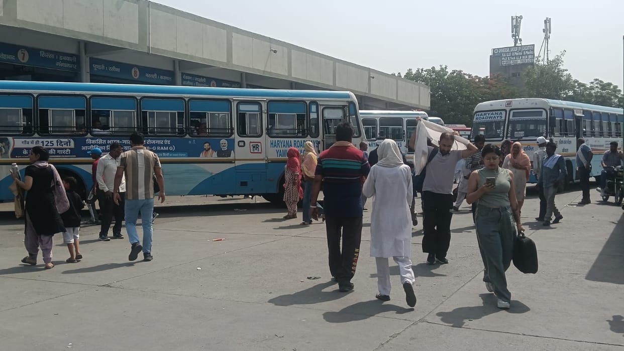 NEET candidates will be able to travel for free on buses by showing their roll numbers.