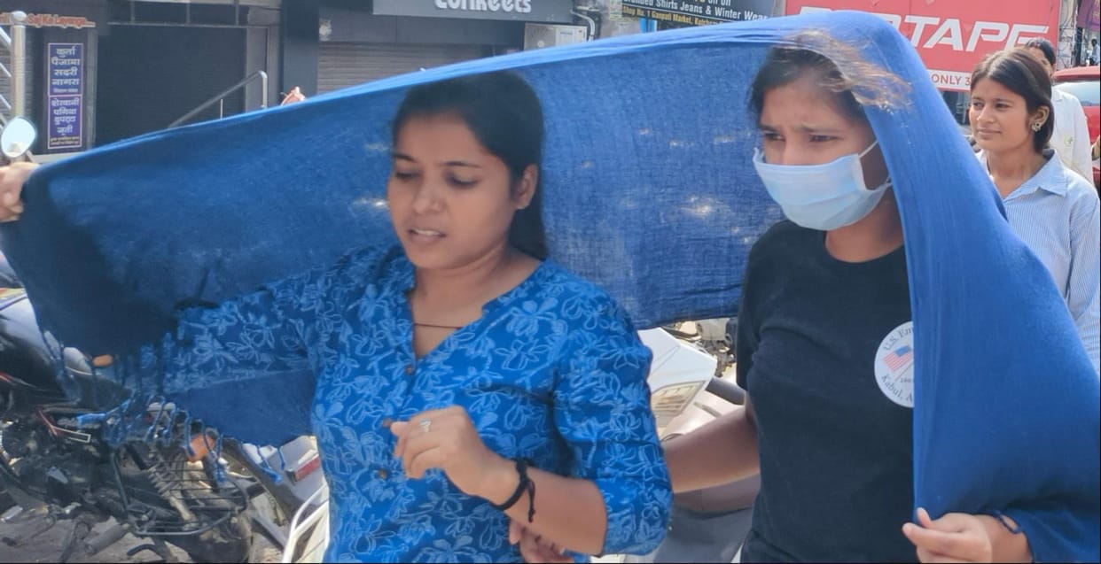 Sweltering heat accompanied by a heatwave left everyone drenched in sweat.