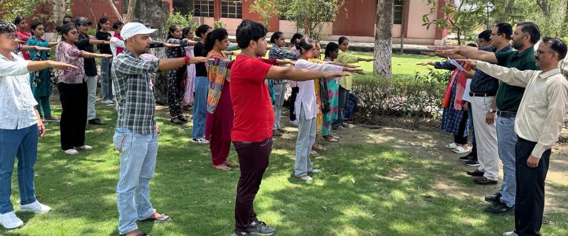 Students were administered the pledge to stay free from substance abuse.