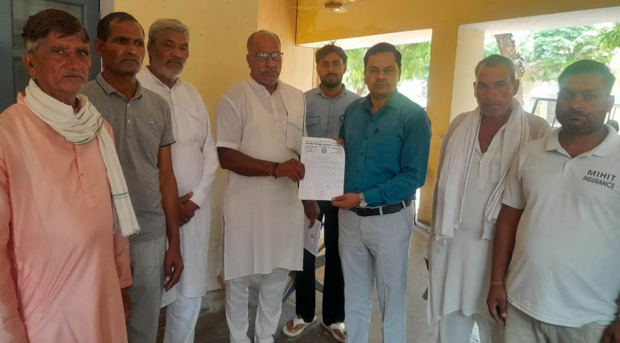 Demand raised to open Ganga Expressway service road; BKU submits memorandum.