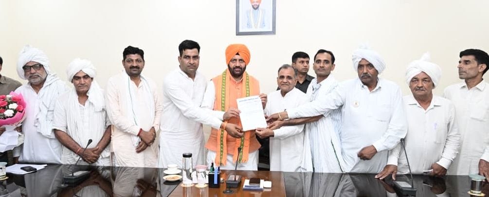 People in Jeetgarh were made aware regarding daughters.