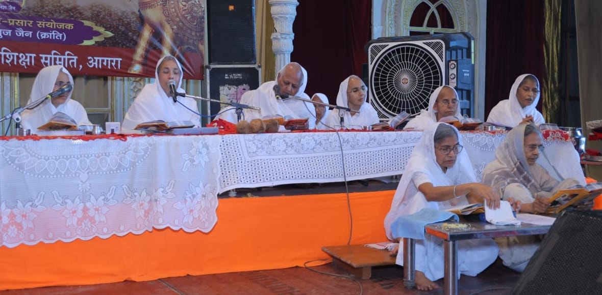 Offerings to the Ganadharas of the nine Tirthankaras
