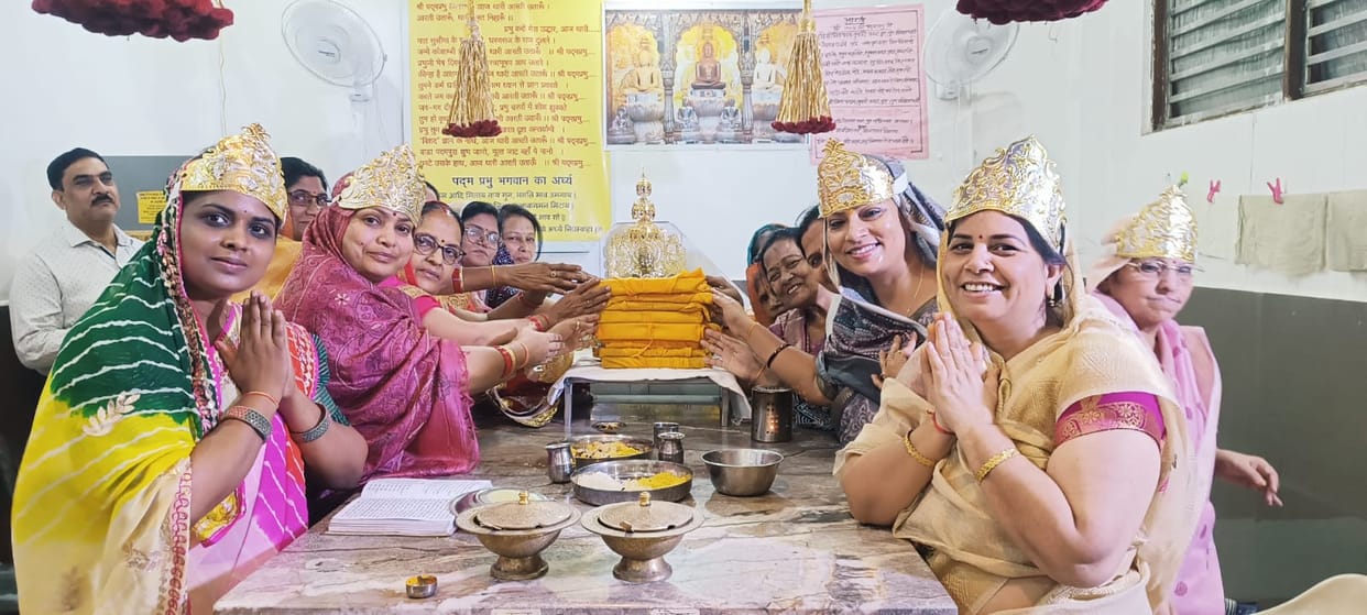 On Shrut Panchami, devotees worshipped Jinvani, celebrated the festival with devotion and resolved to study the Agam scriptures.