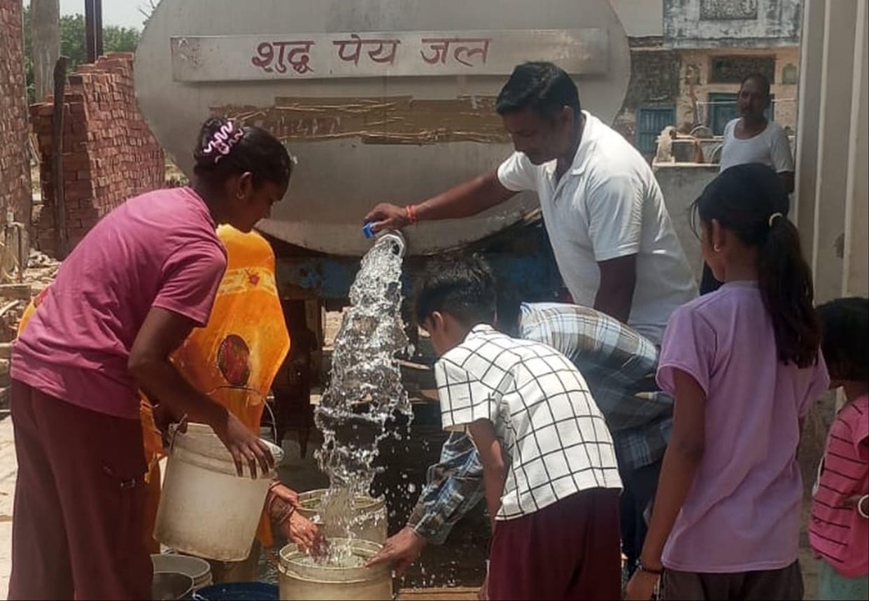 10,000 city residents have been longing for water for five days.