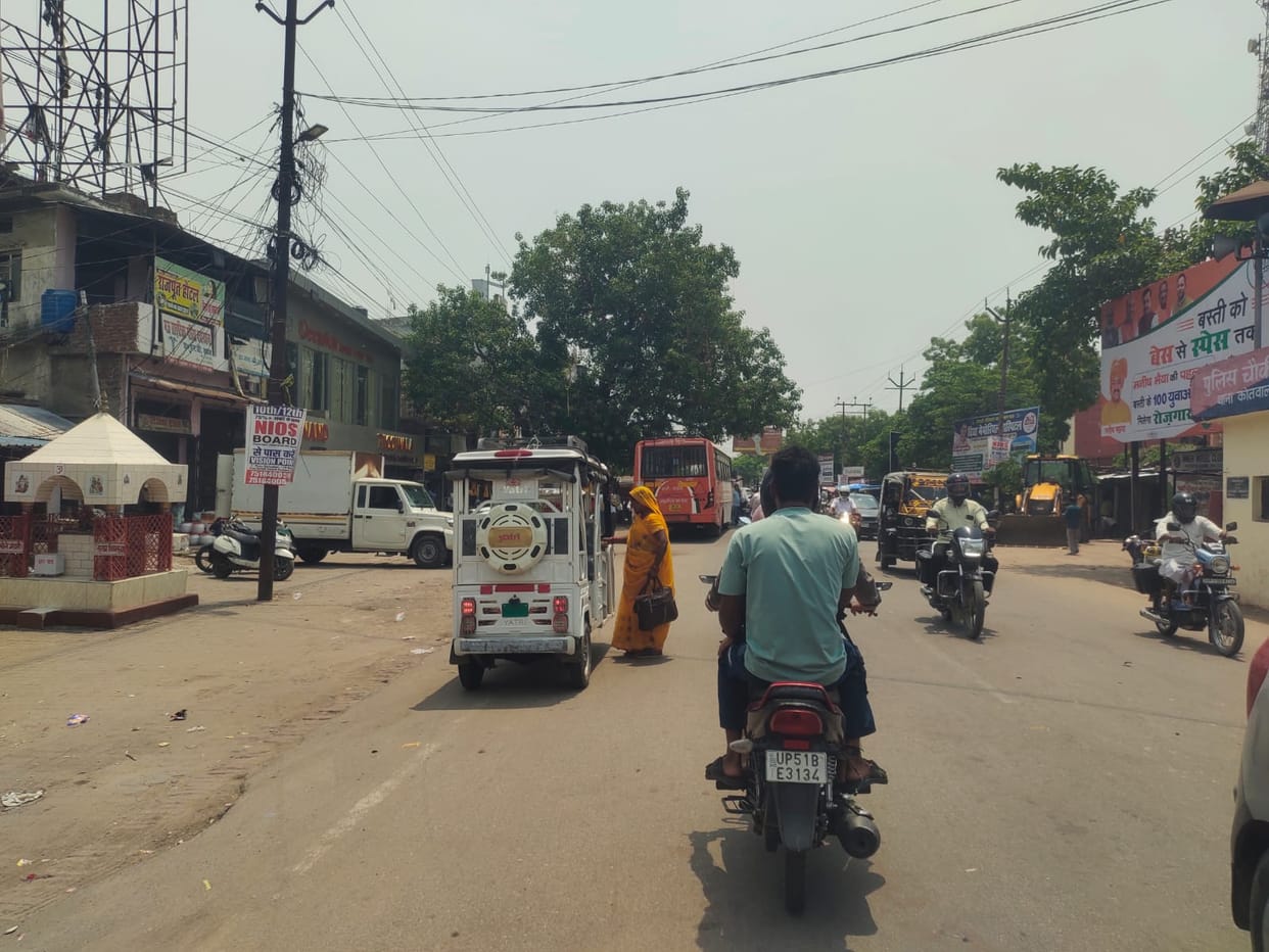Basti-Kanta Road to be widened to four lanes; relief from traffic jams expected.