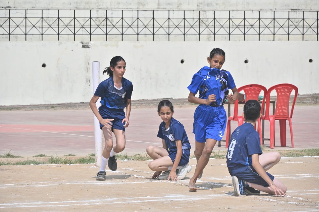 DAV Grioh team tops the Under-19 boys' category in the Kho-Kho competition.