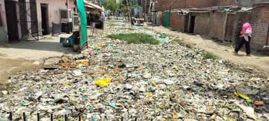 फरीदाबाद एसी नगर में सफाई नही होने पर कूड़े से भरा नाला । संवाद