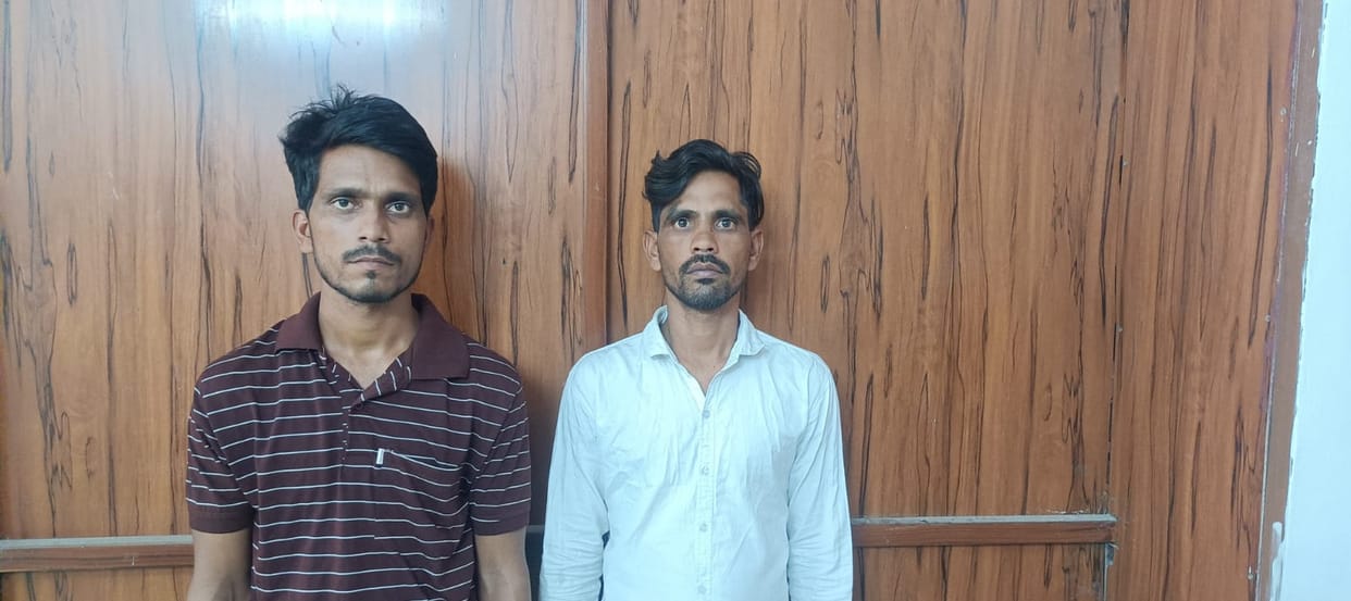 Two thieves nabbed; two lakh rupees recovered.