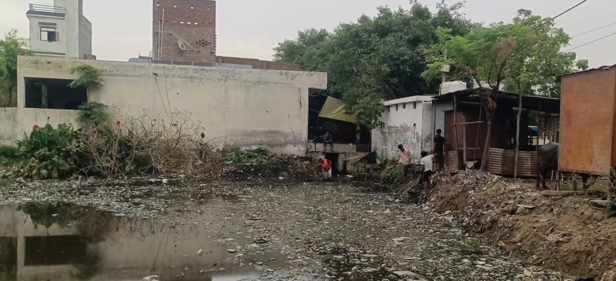 kasganj news pollution free pond