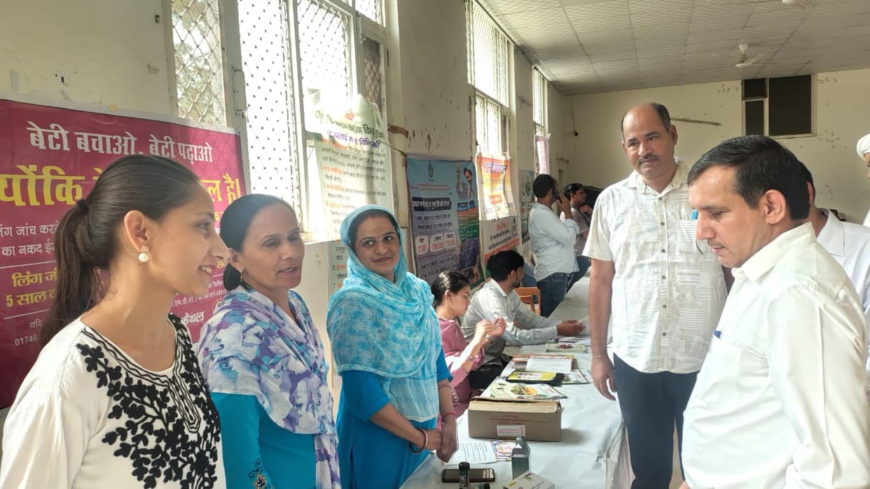 The general public availed themselves of the benefits on the final day of the public welfare camps.