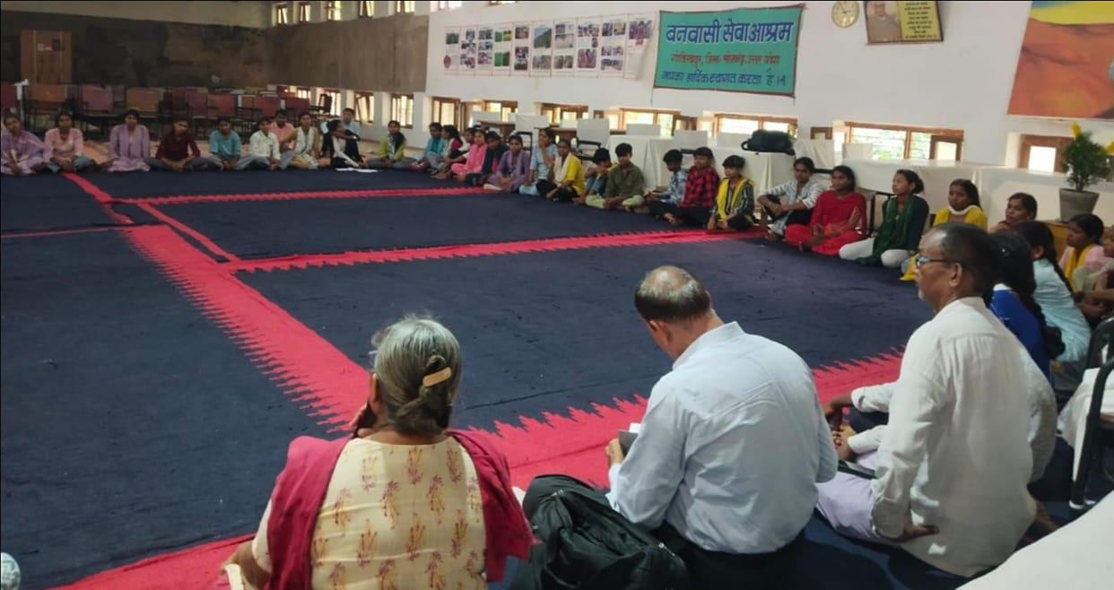 A hundred youths from Naugarh witnessed the vision of the foundation of Gram Swaraj