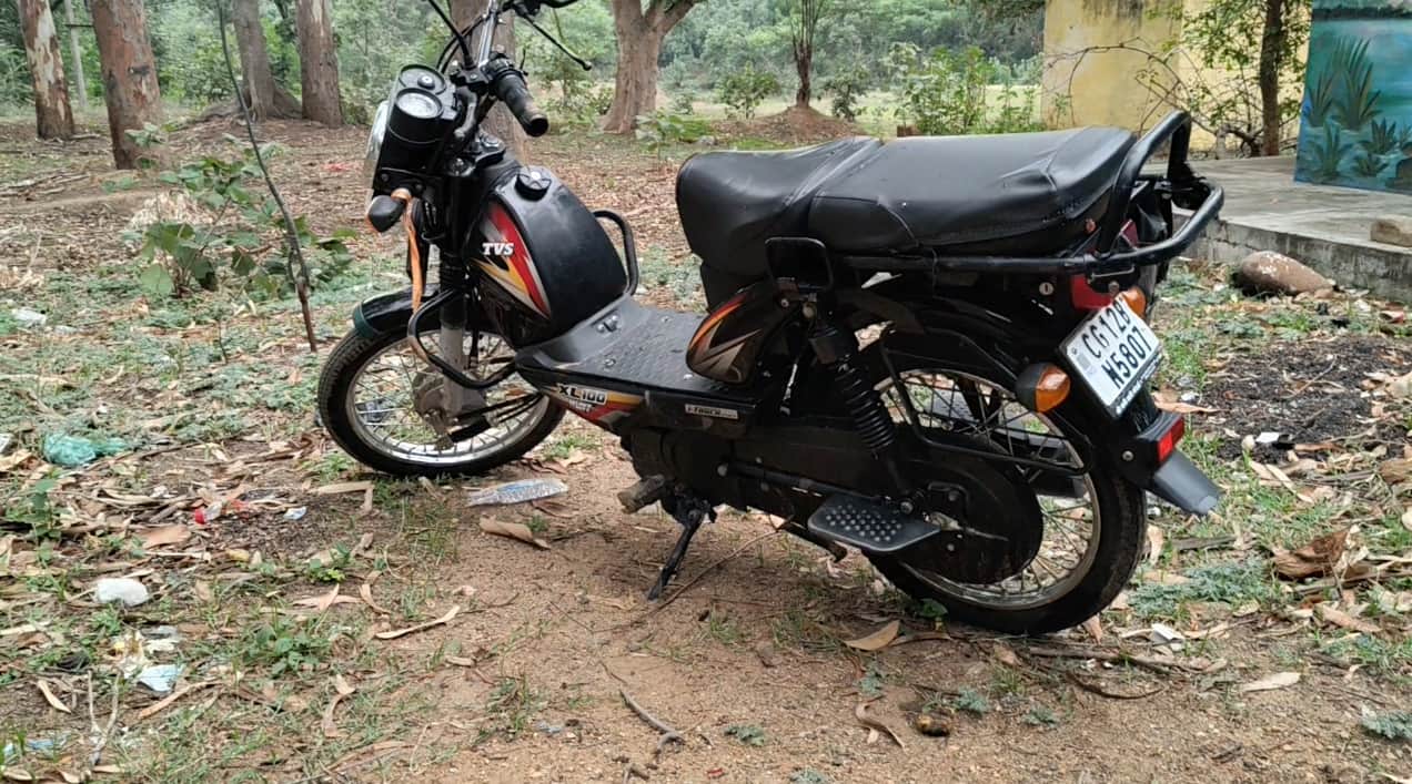 सड़क हादसे में बेटी की मौत, पिता घायल