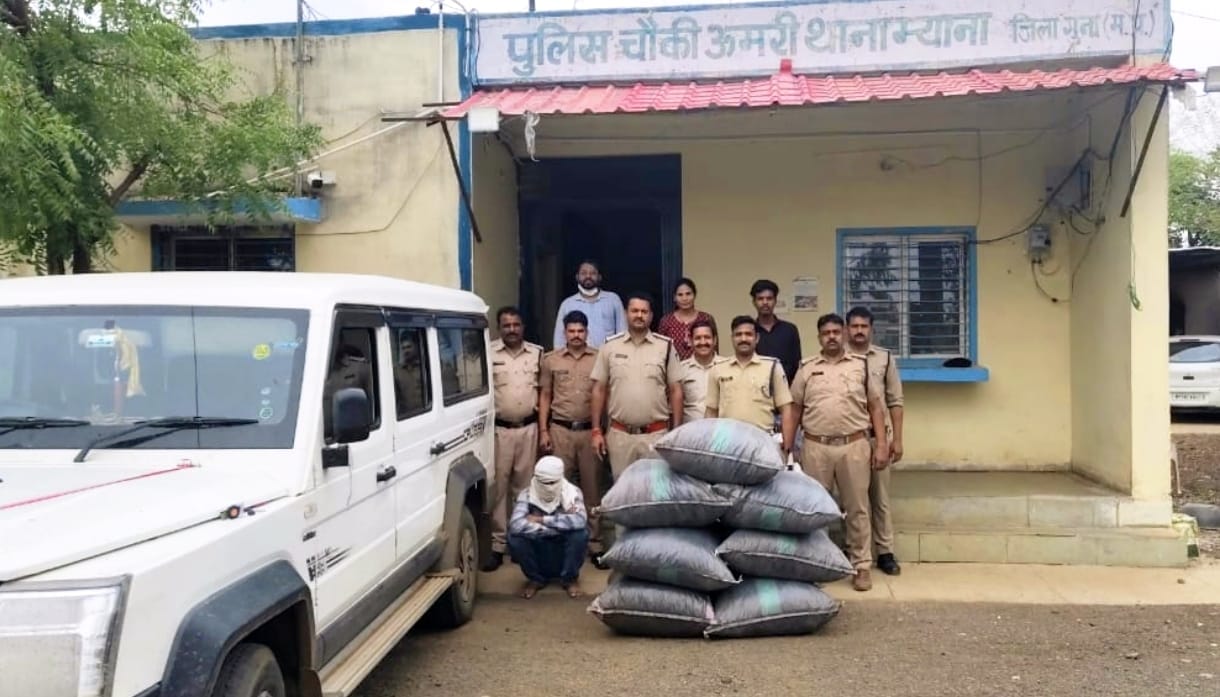 70 लाख रुपये का डोडा चूरा जब्त किया गया।