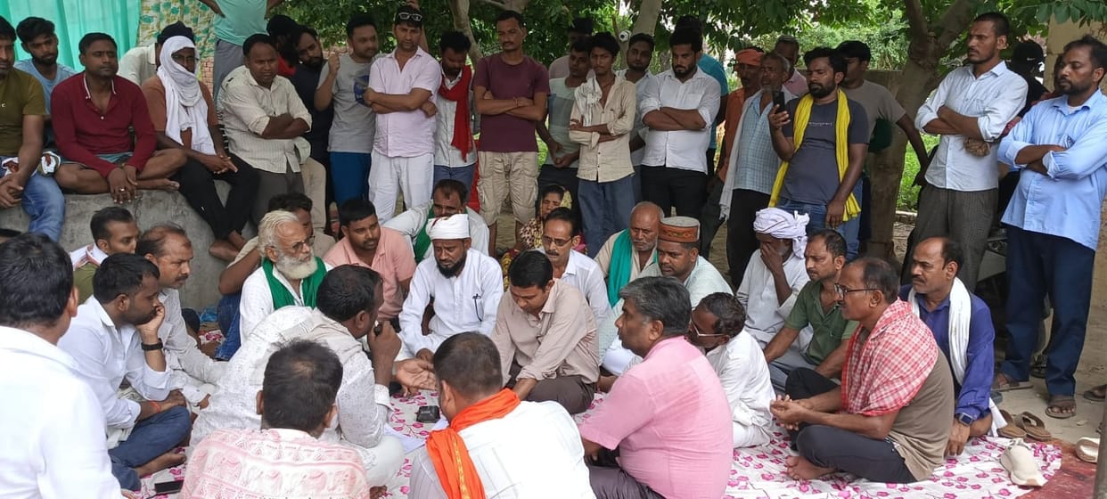 Sit-in protest held over power outages and the need to replace dilapidated wires.