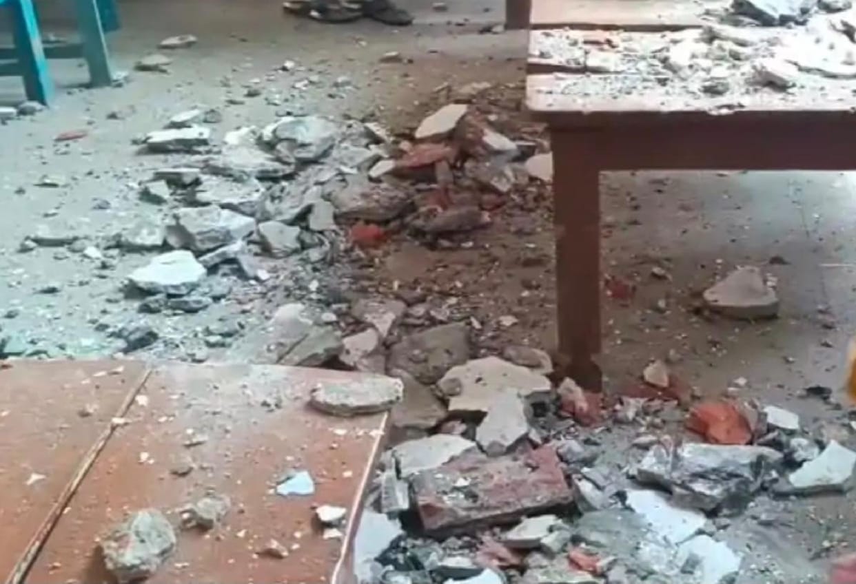 Roof plaster collapses at tehsil office; three injured.