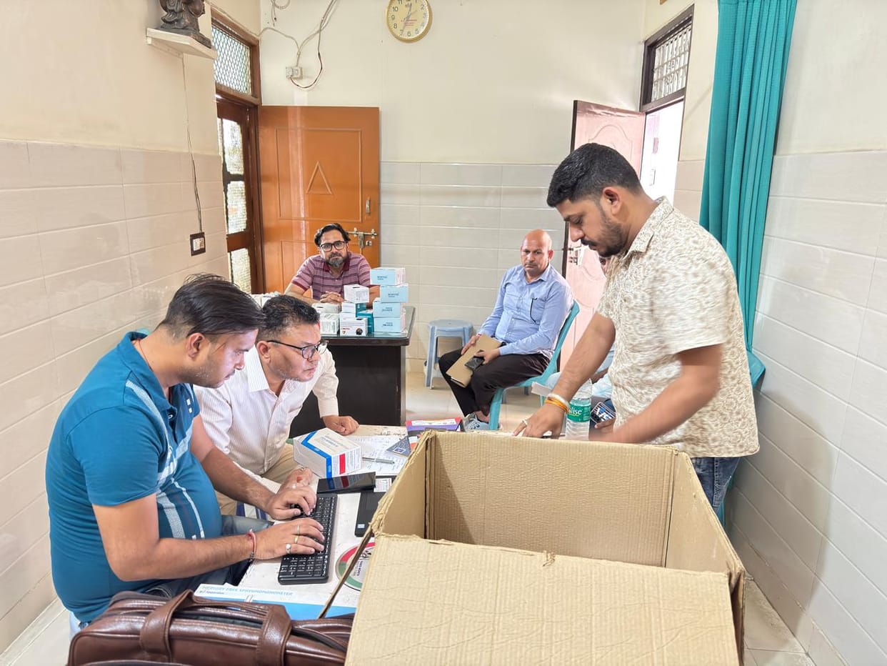 CM Flying team inspected Bimla Devi Clinic and Therapy Centre, medicines and equipment sealed