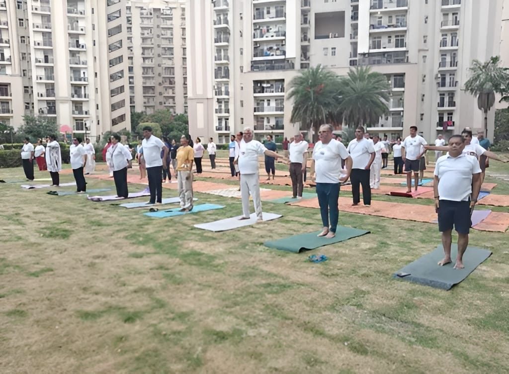 Mass yoga event organized in Bhiwadi
