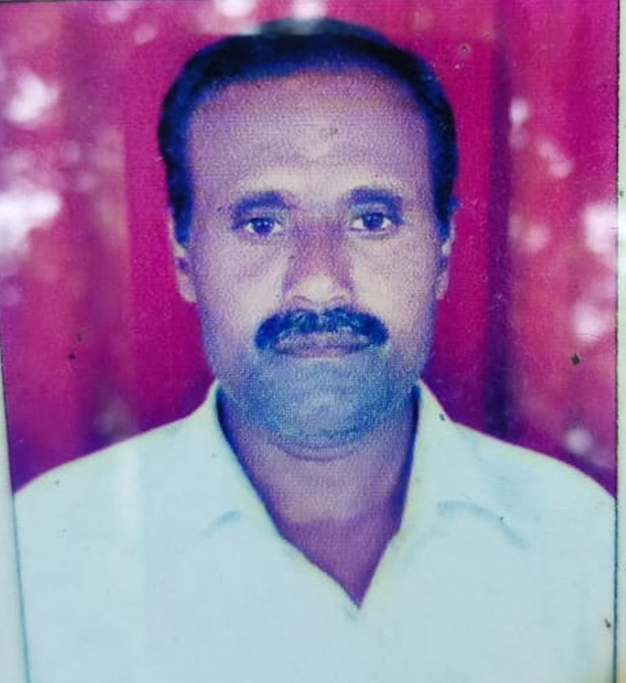 Priest's body found hanging in the temple premises of Sovaranpur village.