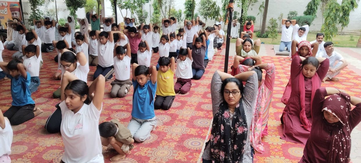 Yoga Day celebrated with the message: "Practice yoga, stay healthy."