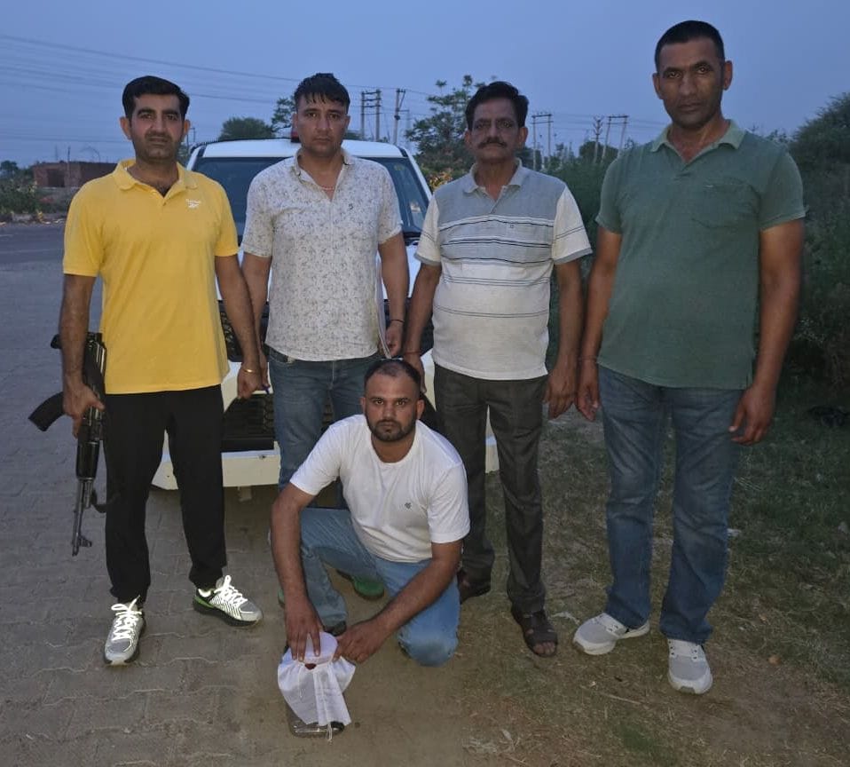 Youth arrested with illegal weapon and two cartridges