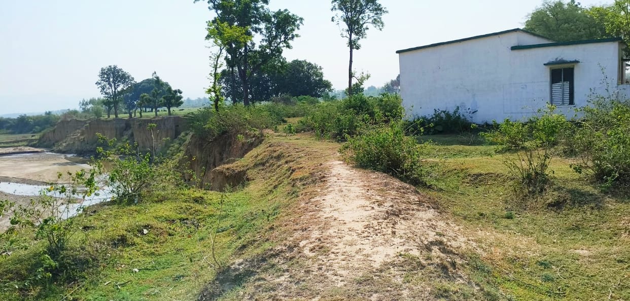 Lauki Kala Primary School at risk of riverbank erosion