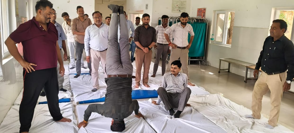 Health workers performed yoga at CHC Kheragarh.
