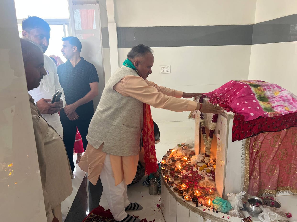 A *bhandara* (community feast) was organized at the ancient Devi Shakti temple located in Mapsco City.