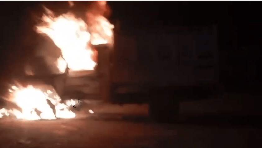 Car catches fire, reduced to ashes