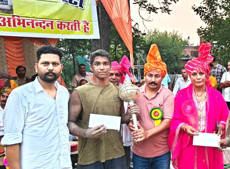 13-year-old Anu triumphs in wrestling bouts.