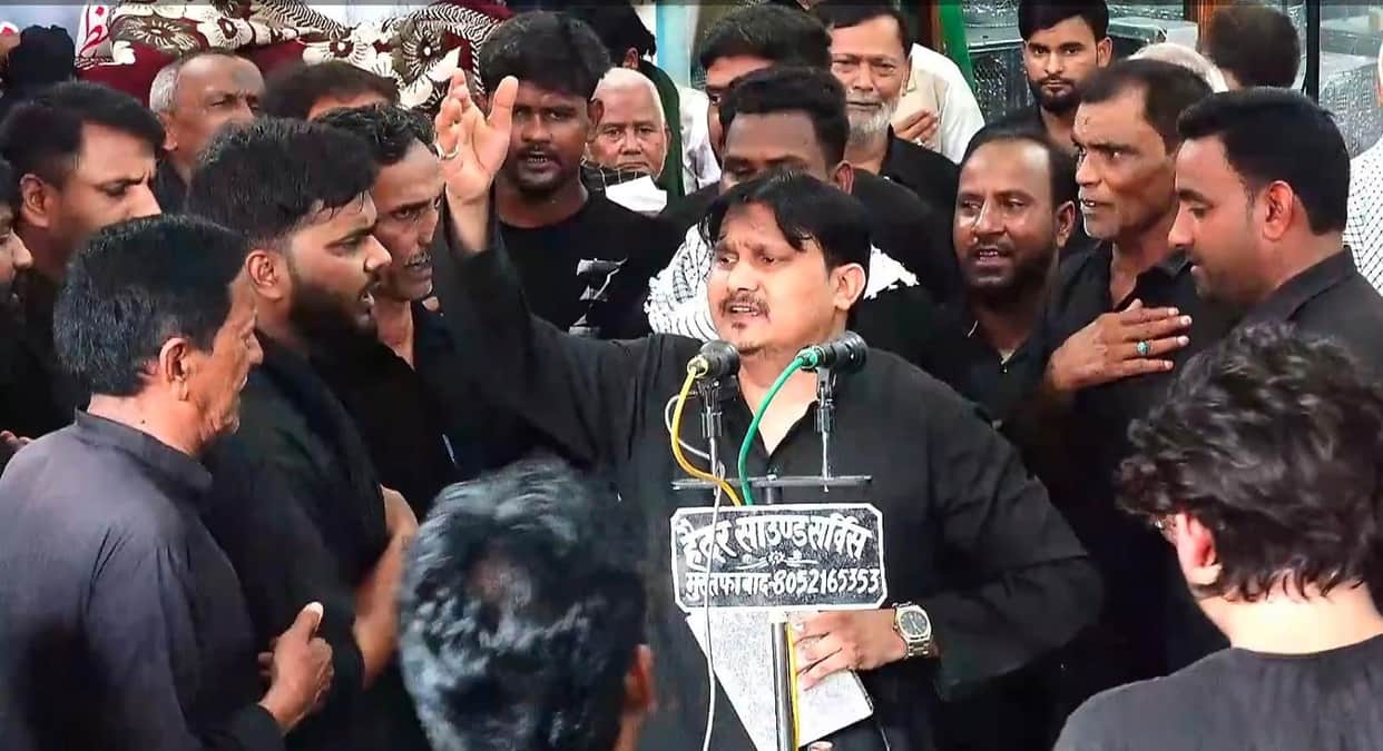 The freedom fighters were saddened after hearing the tale of Karbala
