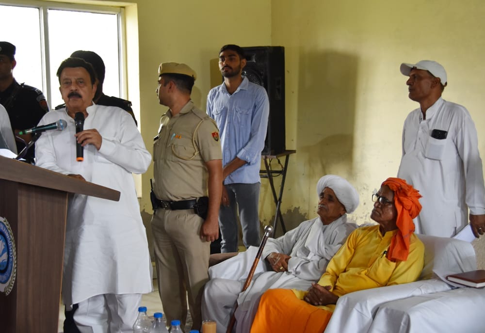 Government will safeguard the interests of farmers who provided land for IMT: Rao Narbir