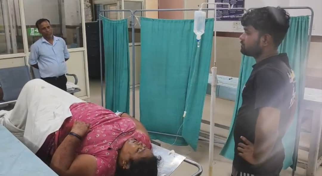 Woman shoots herself with a pistol at home, condition critical
