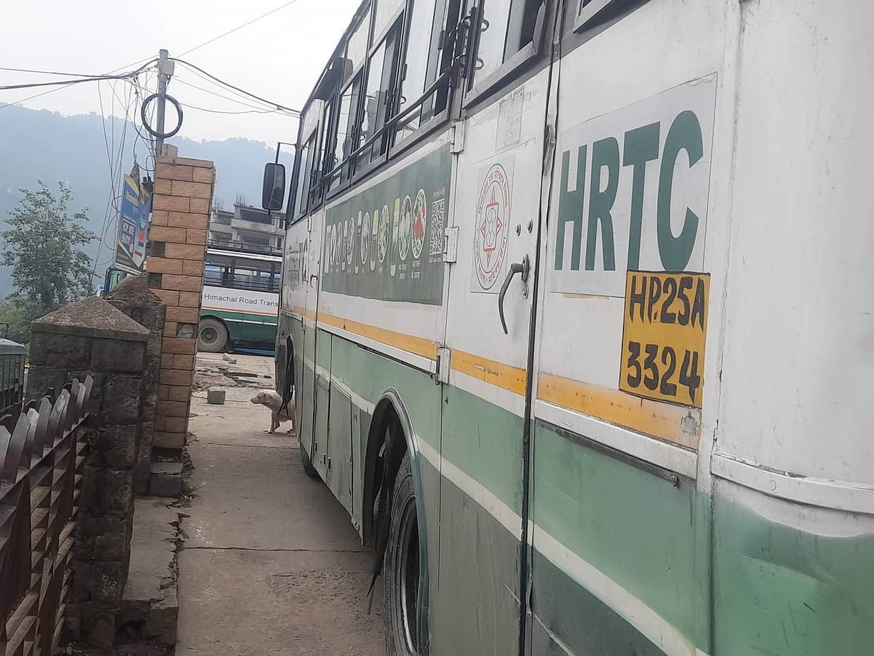 HRTC fails to wake up even after accidents; dilapidated bus doors pose a danger.