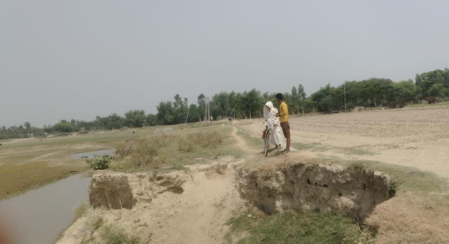 Awaiting the start of anti-erosion work.